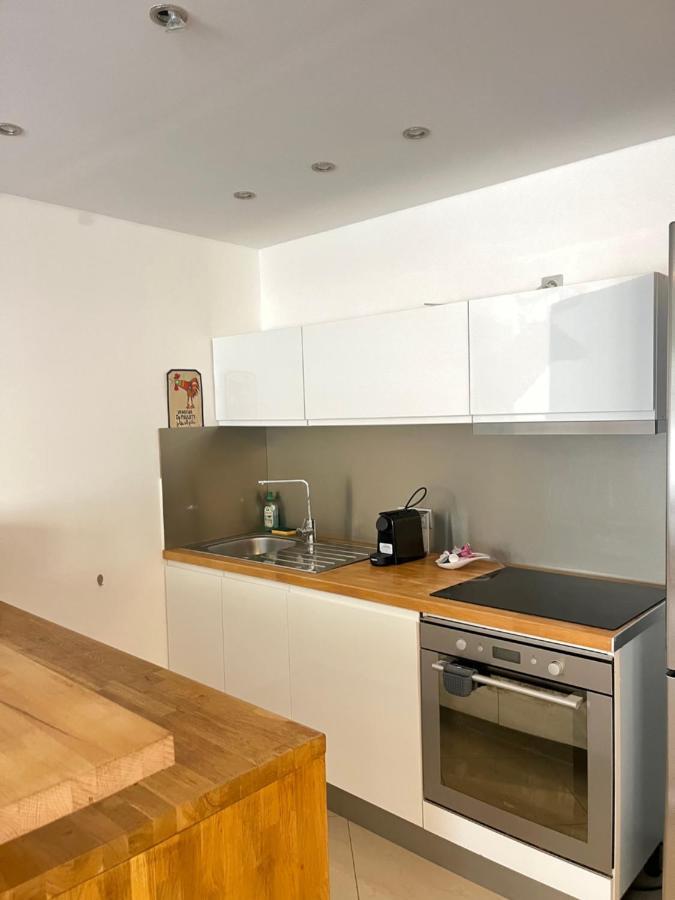 Ecu : Superbe Appartement Avec Exterieur Reims Exterior foto